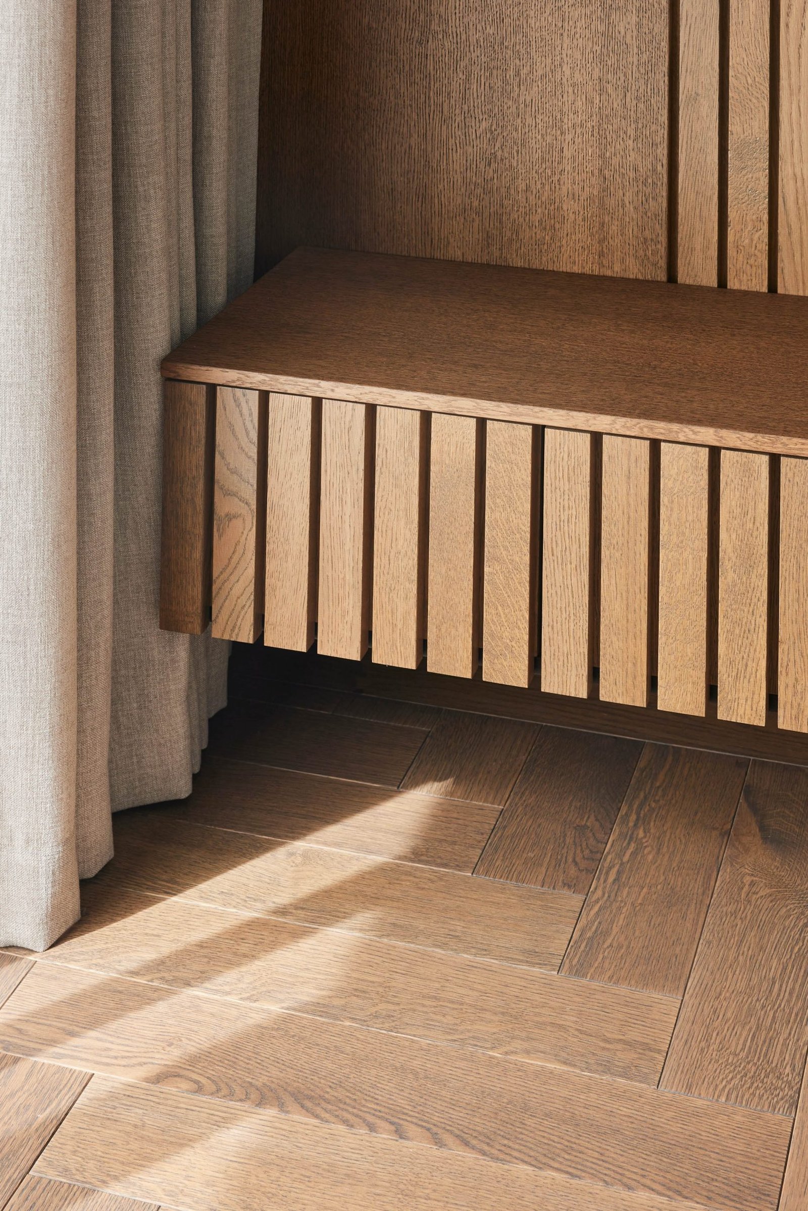 Interior Silelis nebrau 28