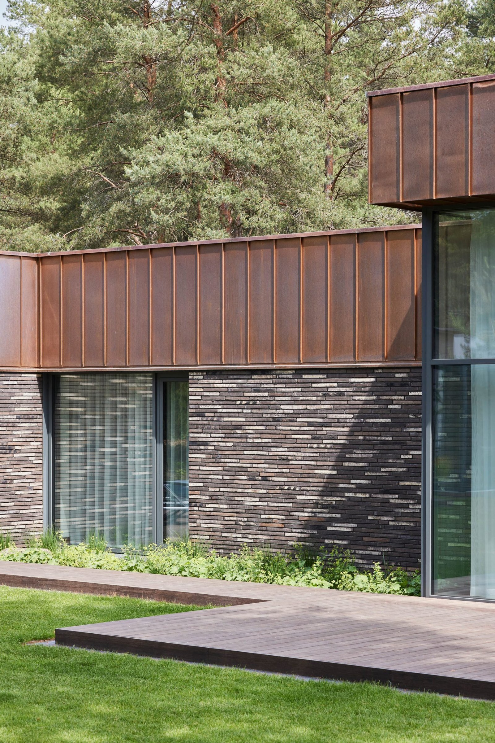 Silelis nebrau house 32