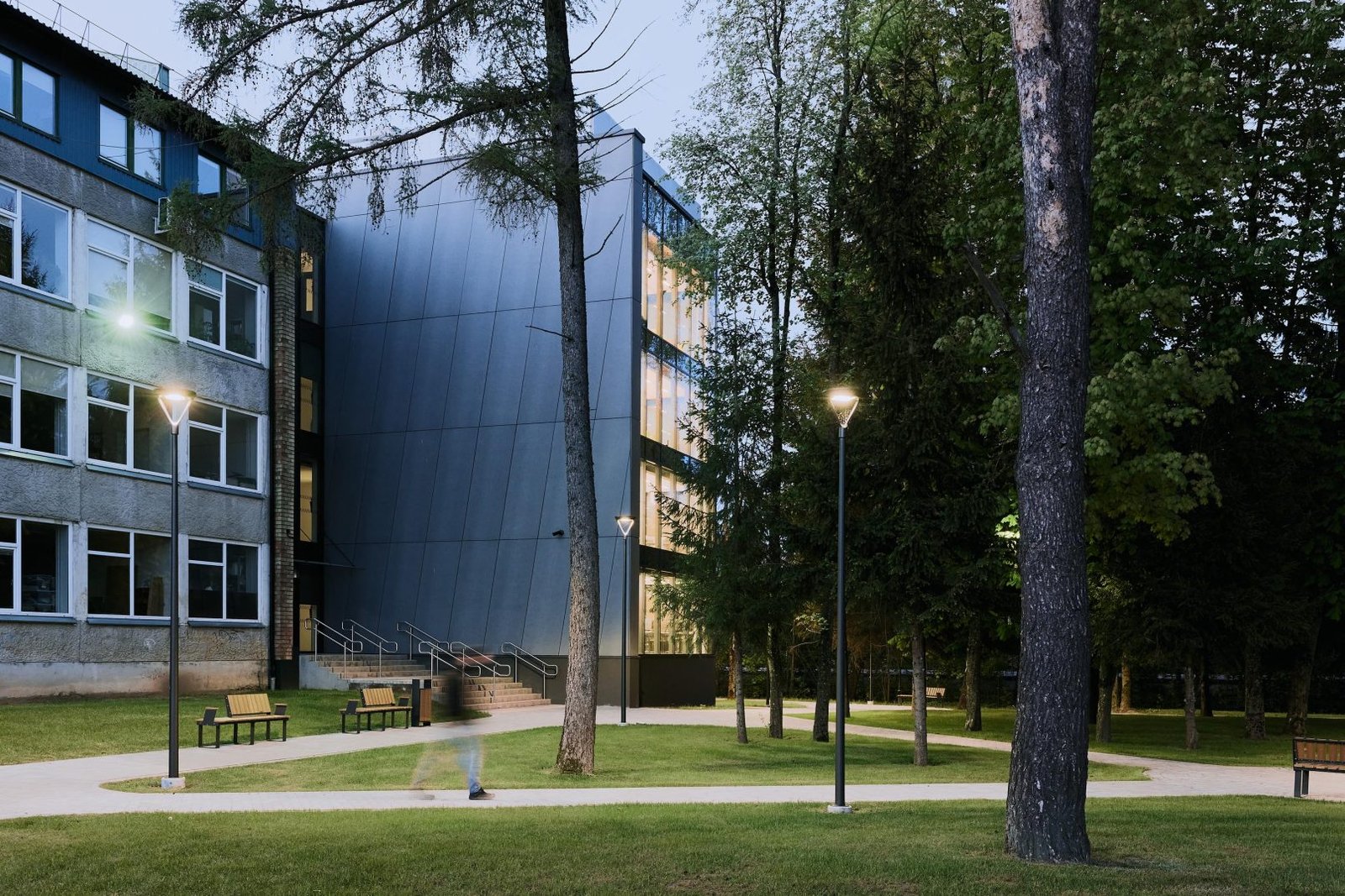 11 Nebrau Ugnes Karvelis