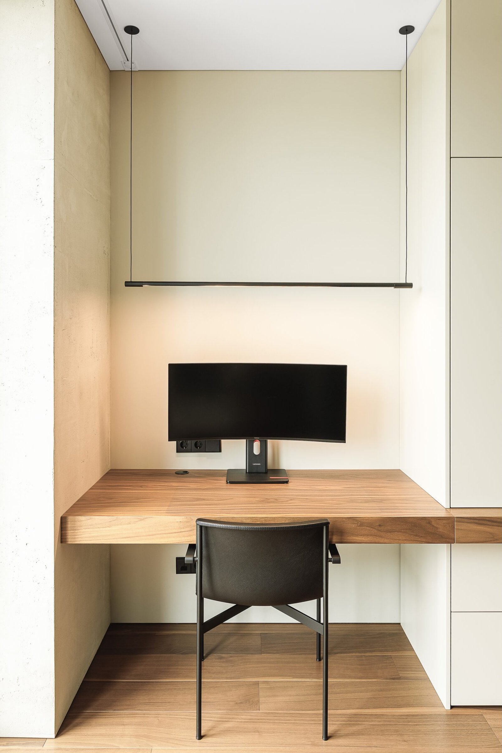 12-120-apartment-interior